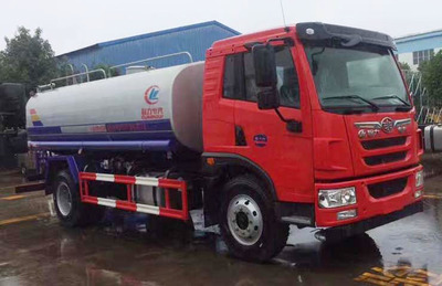 眾多解放灑水車(chē)，終有一款是你傾心的環(huán)衛(wèi)利器